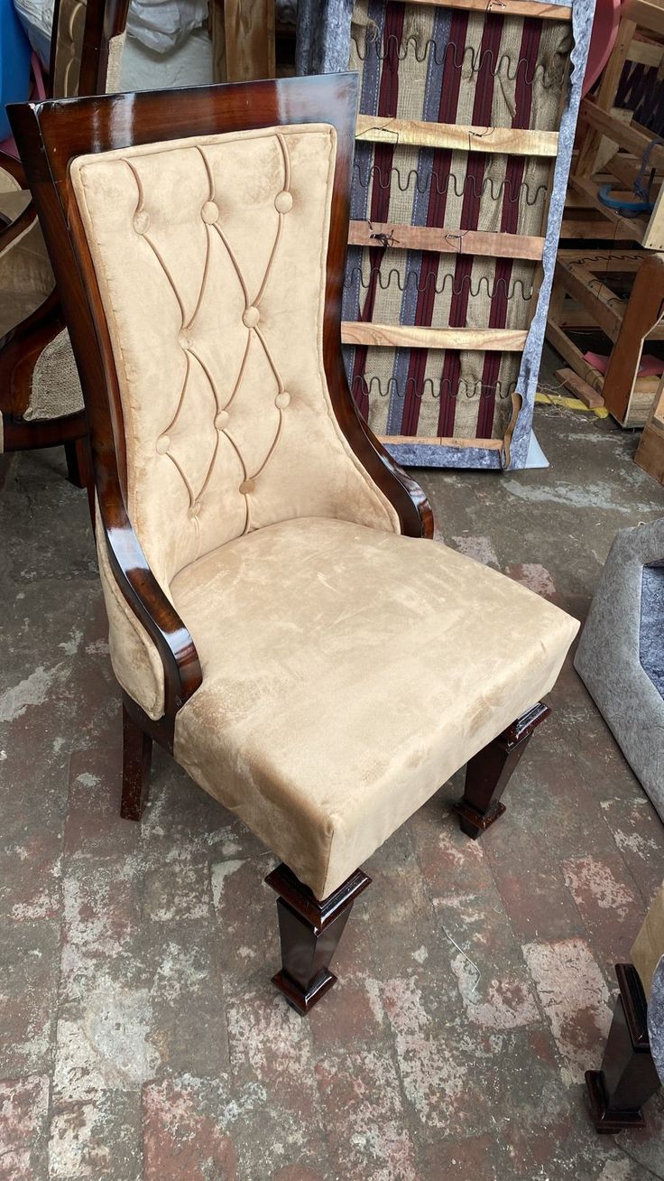 armchair-reupholstery-before-and-after-workshop